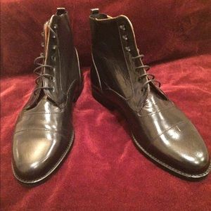 Joan & David Italy Vintage Women’s Low Cut Boots